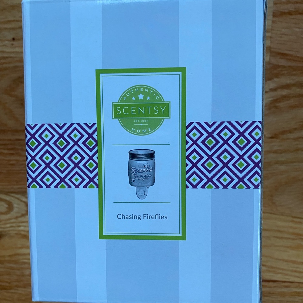 Scentsy Chasing Fireflies Warmer
